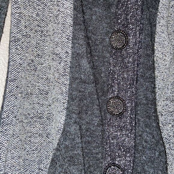 The Pyramid Collection Cardigan Small Gray Mixed Media Button Front - Picture 2 of 9